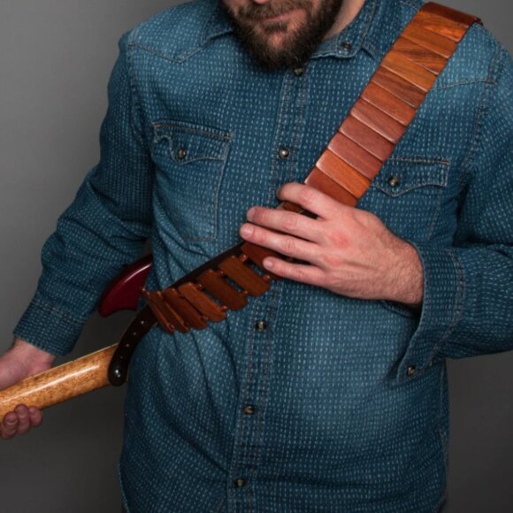 Wood Guitar Strap with Engraved Parrot and Black Leather Ends - Picture 14 of 14